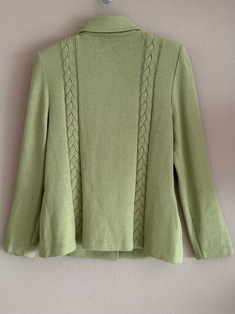 St. John Collection Light Green Santana Knit Blazer Size 4 Gold Buttons Logo - Picture 3 of 6